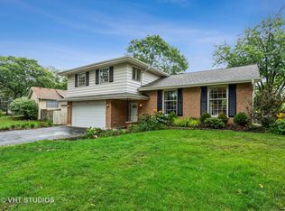 2237 Westfield Dr, Downers Grove, IL 60516