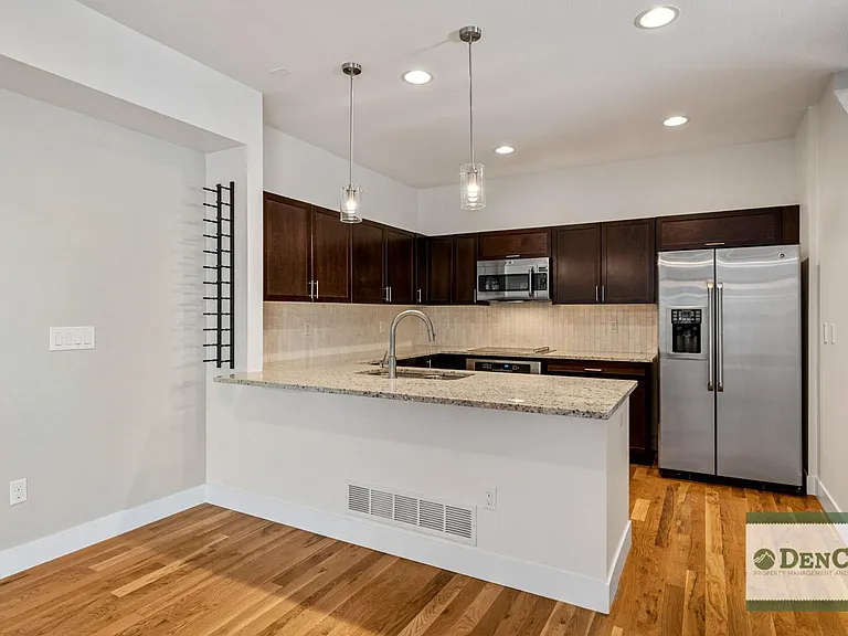 3118 Vallejo St — Photo 7