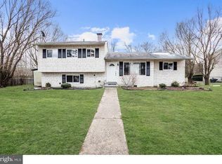 206 University Ave, Pemberton, NJ 08068
