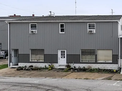 41 Railroad Ave #B — Photo 8