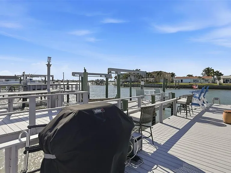 573 Boca Ciega Point Blvd N — Photo 26