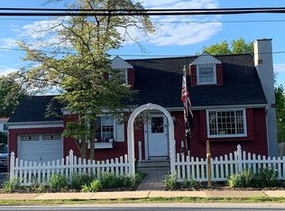 263 Wyckoff Ave, Waldwick, NJ 07463