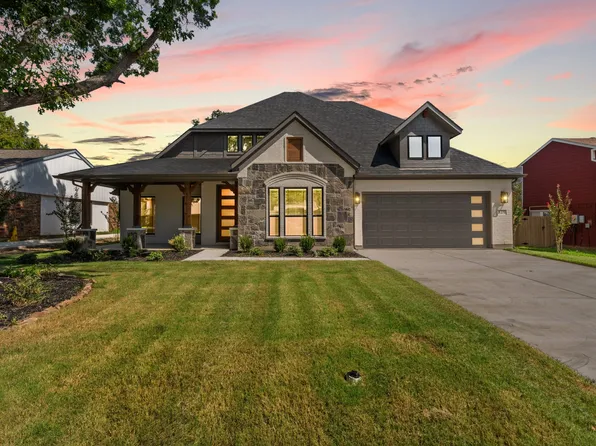 819 Beverly Dr, Grapevine, TX 76051