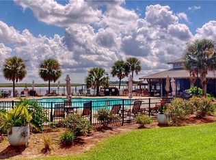 2704 River Oaks Dr, Richmond Hill, GA 31324