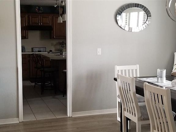 5th image of 1437 Cherokee Cir