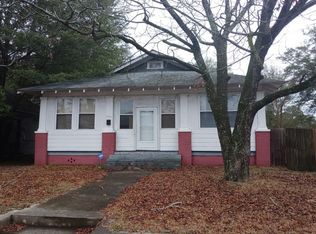 306 W Hamlet Ave, Hamlet, NC 28345