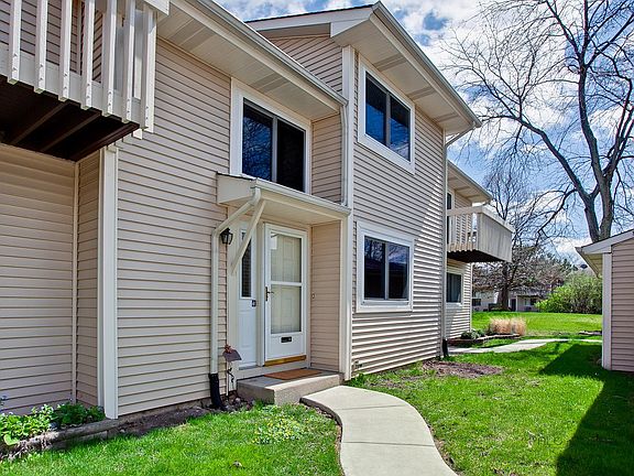 3rd image of 1003 Stockton Ct