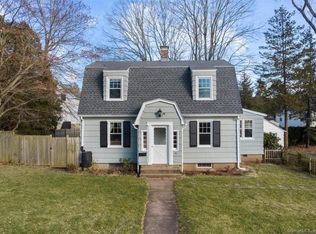 15 Highlandview Ave, Hamden, CT 06517