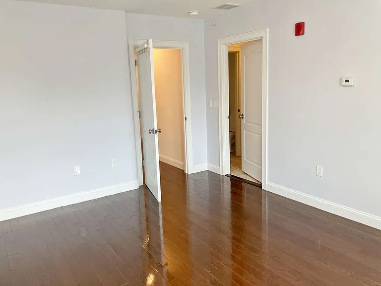106 Intervale St #B — Photo 9