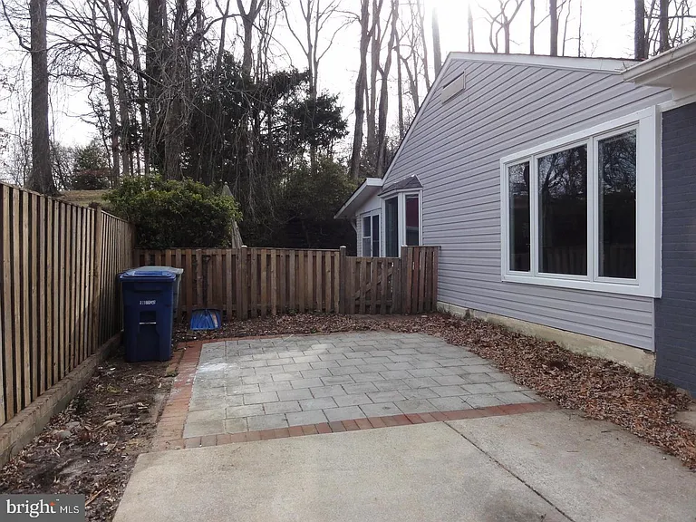 7029 Woodley Ln — Photo 27