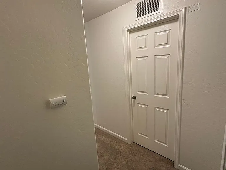 4704 W Rialto Ave — Photo 10