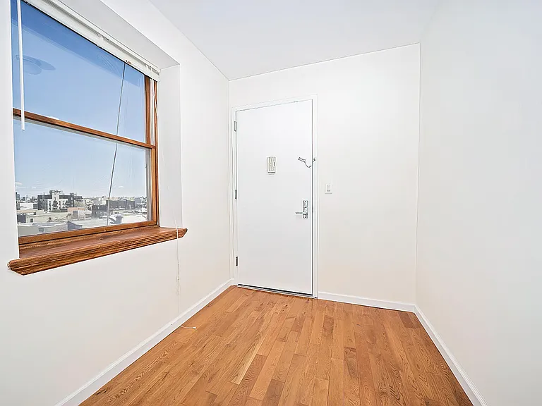 147 Maujer St #7A — Photo 11