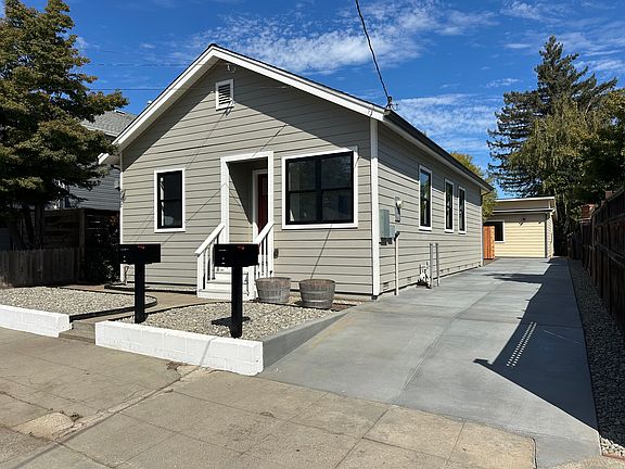 2nd image of 1518 H St