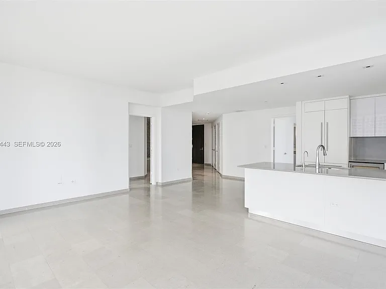 68 SE 6th St #2702 — Photo 40