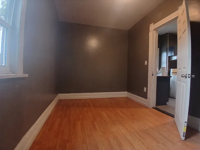 928 Burnet Ave #2 — Photo 10