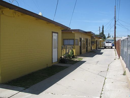 1st image of 2322 Leroy St