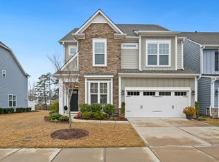 526 Rowanwood Way, Apex, NC 27502