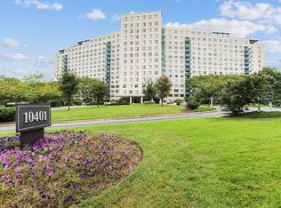 10401 Grosvenor Pl APT 120, Rockville, MD 20852