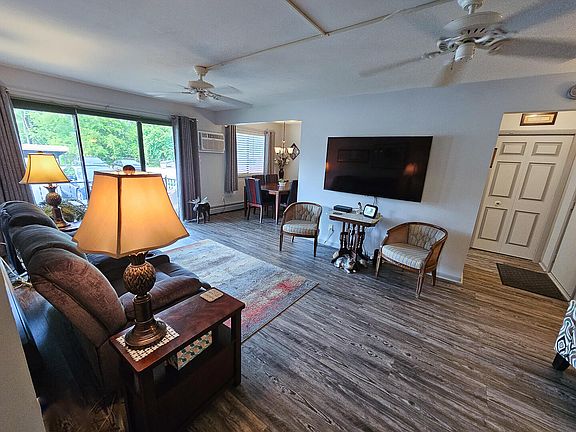 2nd image of 2433 Byron Center Ave SW APT 103