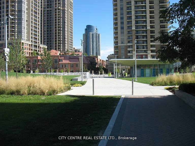 388 Prince Of Wales Dr #307 — Photo 34