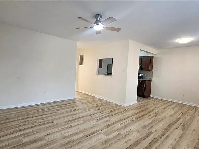 1512 Colonial Ave #B — Photo 6