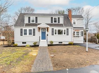 14 Crosby Rd, Reading, MA 01867