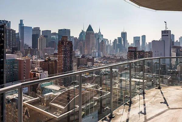 Rented by Brown Harris Stevens | media 9