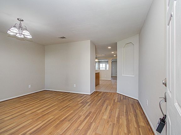 5th image of 9214 Brandon Chase Ln