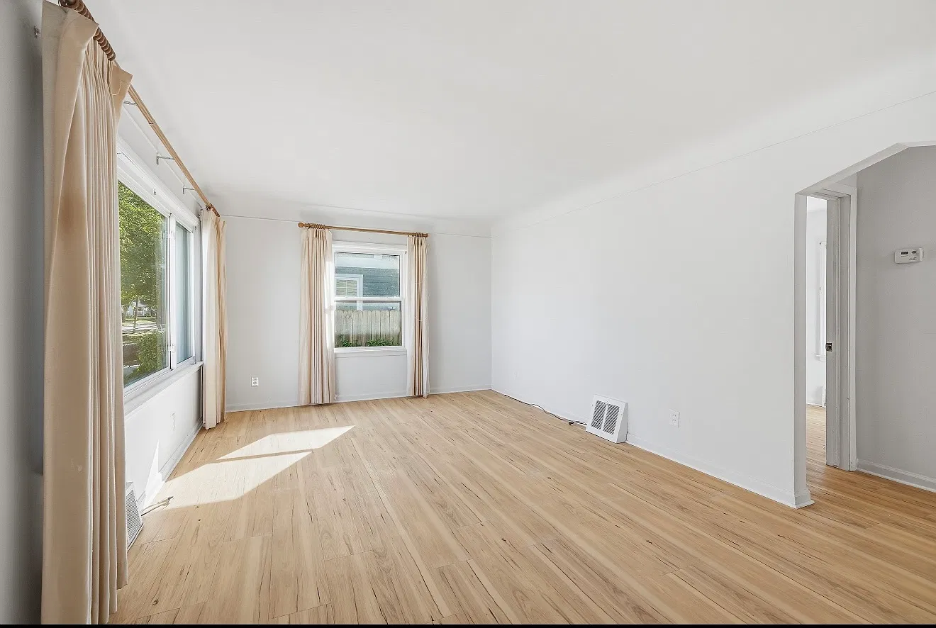 3 bed, 1087 sqft, $1,795 — Photo 3