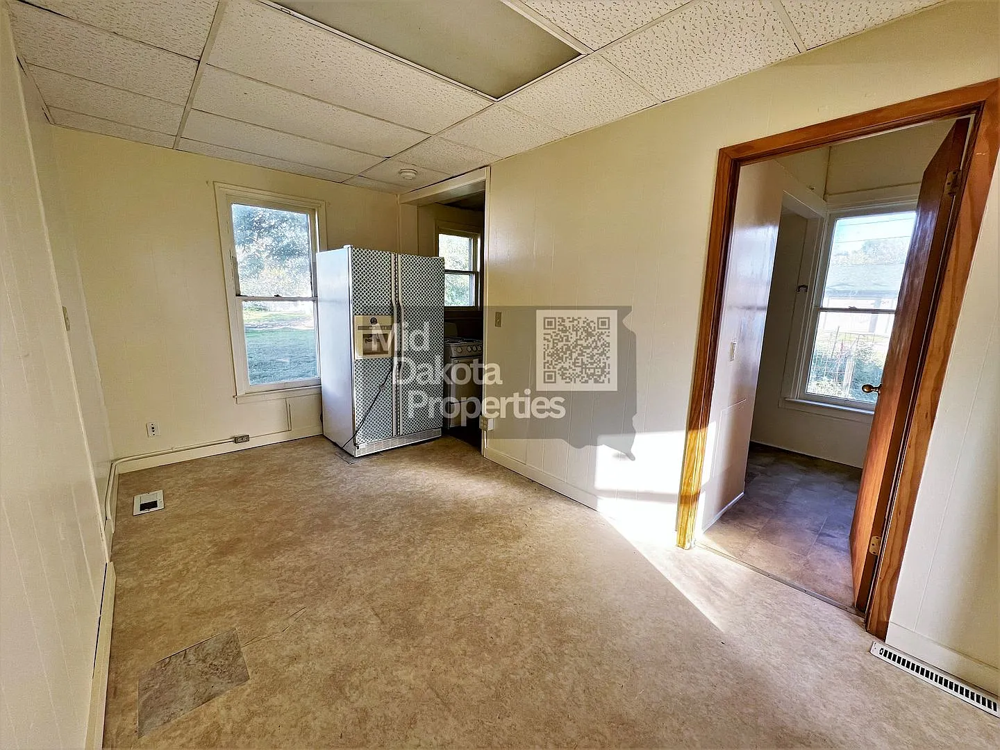 512 W 1st — Photo 3
