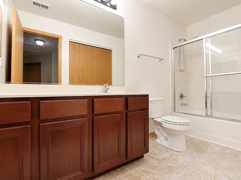 1858 S Hamlin Ln — Photo 21