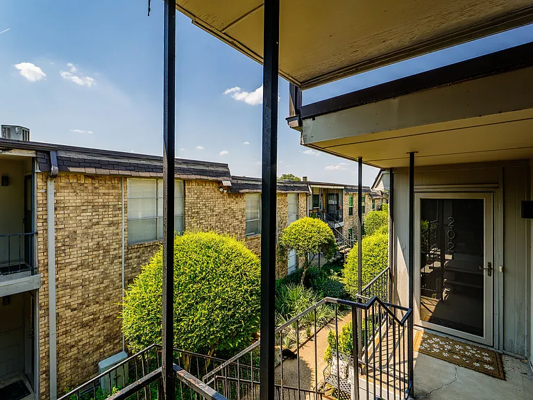 7929 Meadow Park Dr #201 — Photo 19