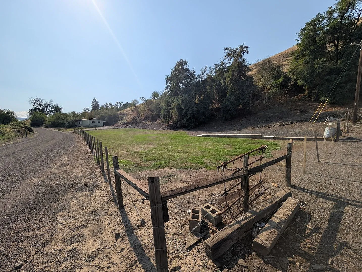 Spacious Horse Property on Thunderhill Road - SHOP & utilities included — Photo 4