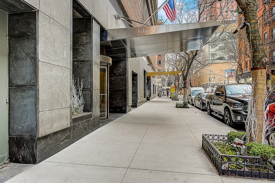 Building Photo - 111 W 67th St #24K