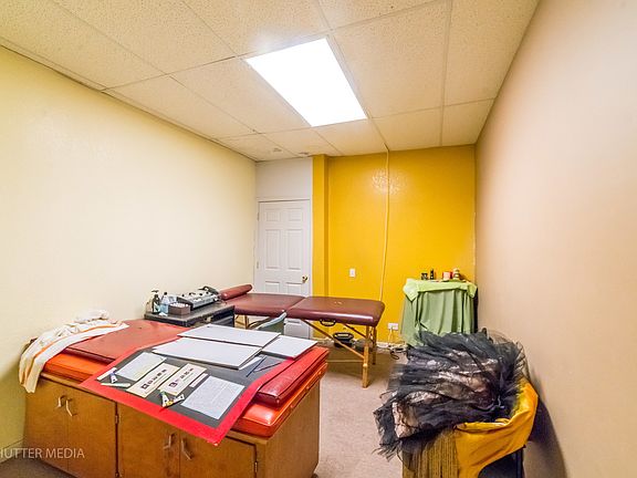 5th image of 2094 N Milwaukee Ave #0