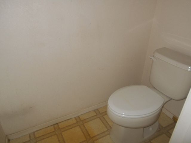 1st image of 806 Bladensburg St