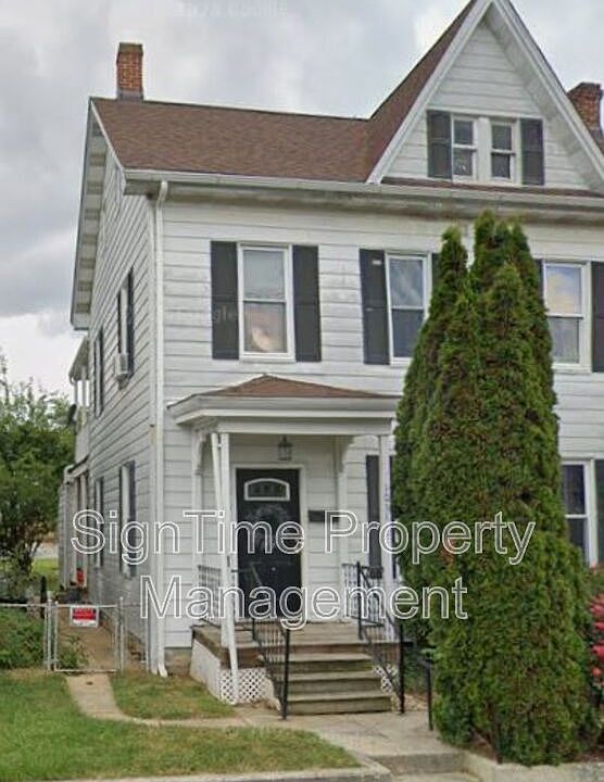 1st image of 1011 Corbett St
