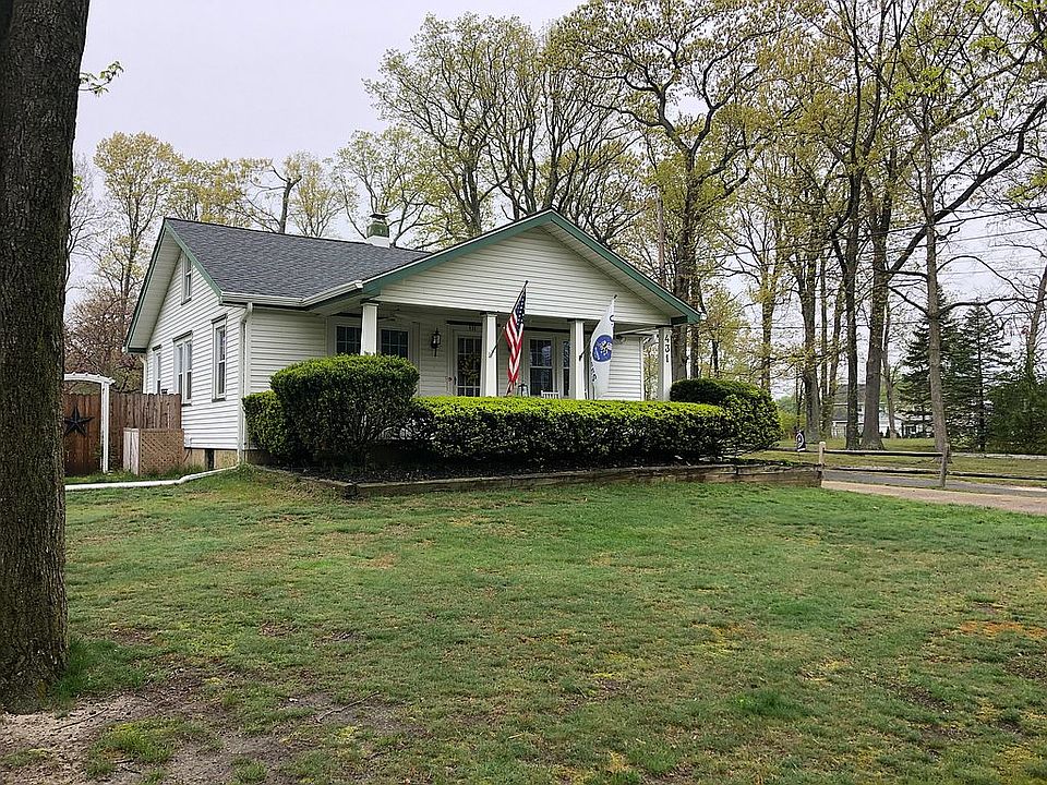 1st image of 431 W Lincoln Ave