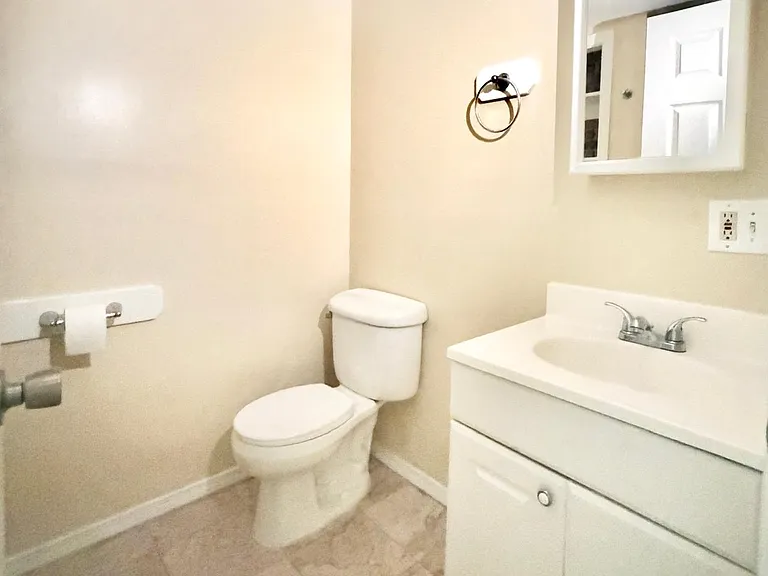 23 Brown St #3A — Photo 10