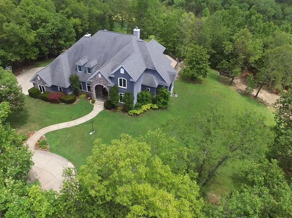 700 Foster Dr, Midway, AR 72651