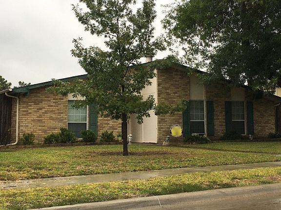 2nd image of 5025 Roberts Dr