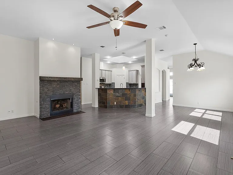 1201 Springbrook Rd — Photo 10