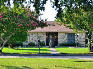 1386 Roan Dr, Lancaster, TX 75134