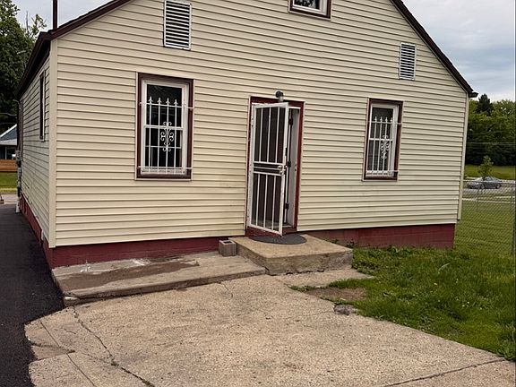 2nd image of 181 W Judson Ave