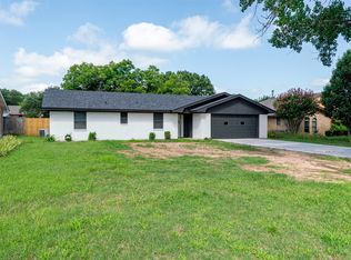 1356 N Dale Ave, Stephenville, TX 76401