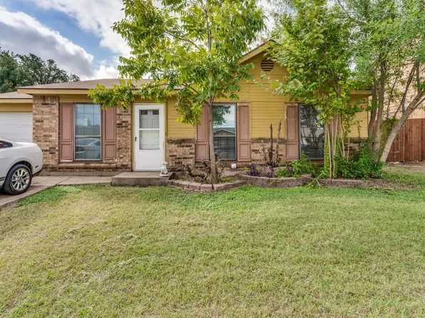 2324 Newbury Dr, Arlington, TX 76014