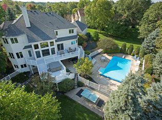 3033 Edgewater Pl, Woodbury, MN 55125