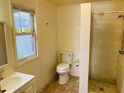 4th image of 1435 E Benson Hwy #11001001