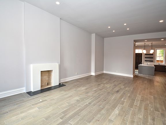 2nd image of 1711 Lang St