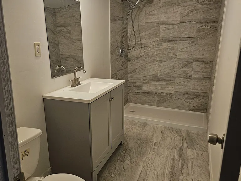 500 Allen Ave — Photo 5